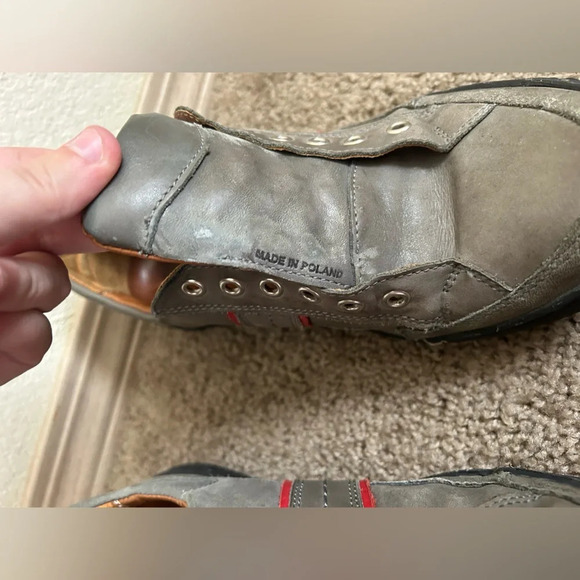 V ITALIA Men's Armando Soft Leather Sneaker Shoes Gray/red Size 41 (8) Lace up - Picture 14 of 15